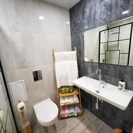 Sea Garden Luxury דירה וארנה