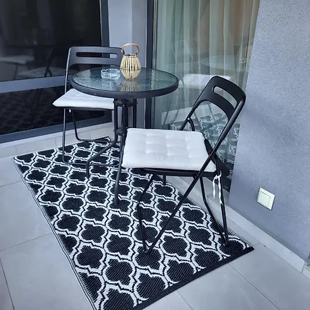 Sea Garden Luxury דירה וארנה