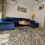 Sea Garden Luxury