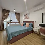 Sea Garden Luxury 瓦爾納